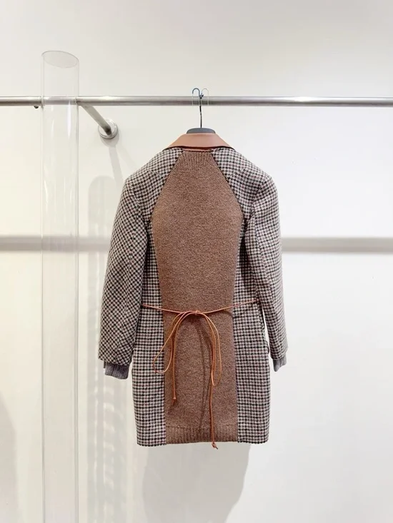 Authentic Loewe Tan Brown Knit Sweater with Leather Trim - Picture 2 of 7